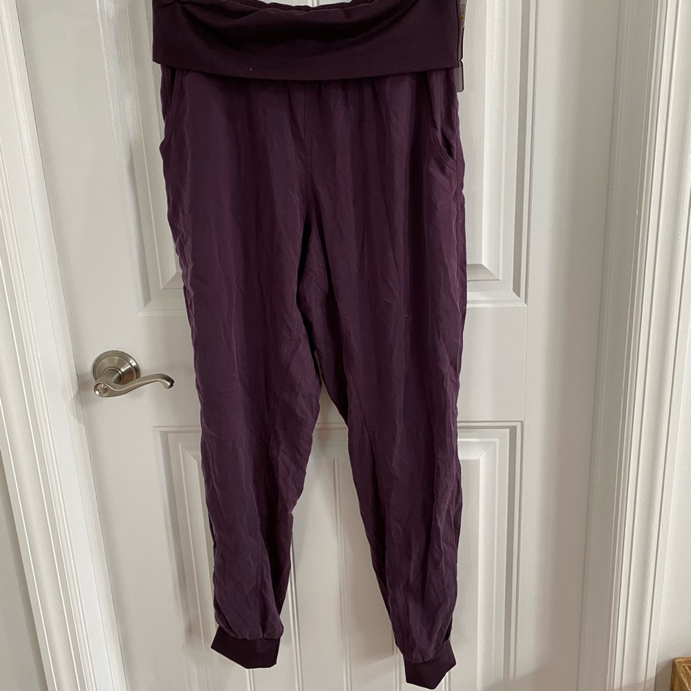 UA Women’s Jogger Pant